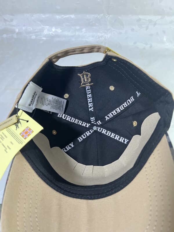 burberry – Image 3