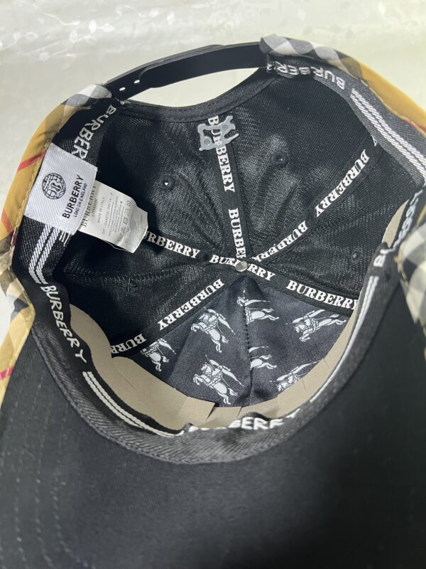 burberry – Image 3
