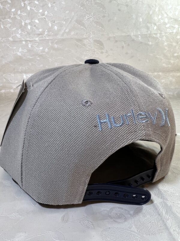 hurly – Image 2